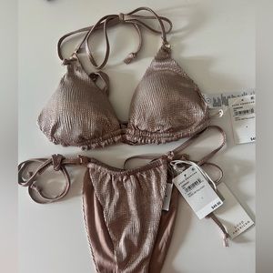 NWT GOLD swimsuit. Good American